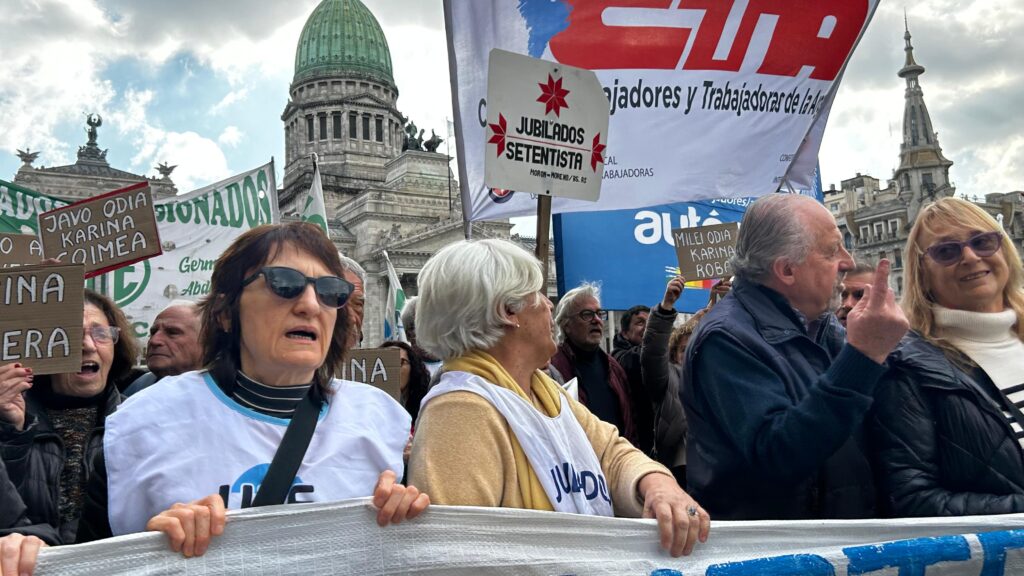 09bbe521 6577 48bd 94e0 ebe2e5e36024