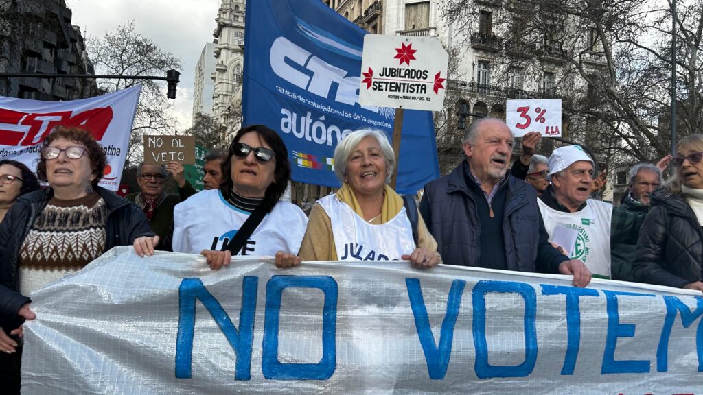 0aef00cd 2743 4f24 89a7 cb391a8f87f1