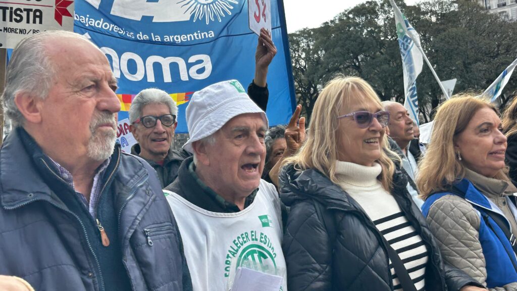 17392a5e c2ed 46ed b7d4 7f4fd5e8fcc2