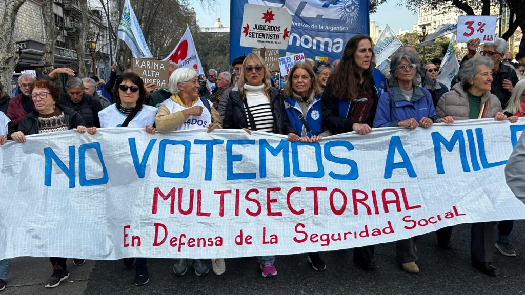 2f72c8ca fce3 43fe b072 12203bc1c03b