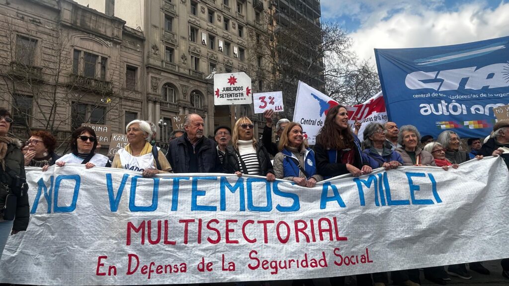 51e551eb 8f6f 4ca0 81c3 deef5d1653b5