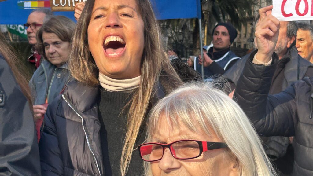 5c6e80ac 7c22 431c aa89 2d4fd1c657cf