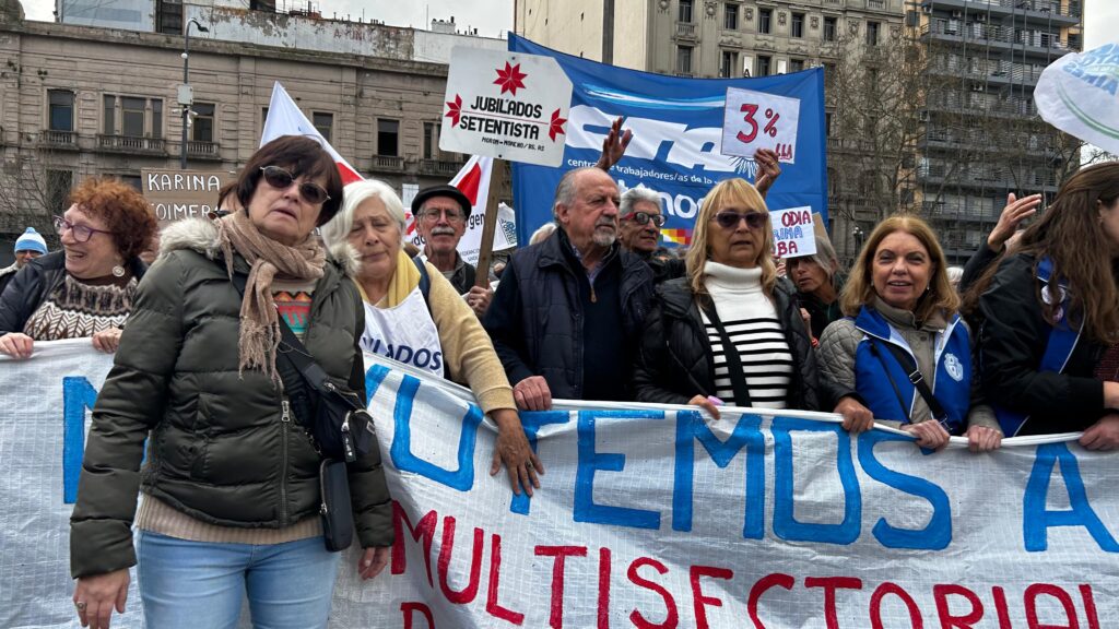 60570538 3d55 4ab5 986c b09b4b59c269