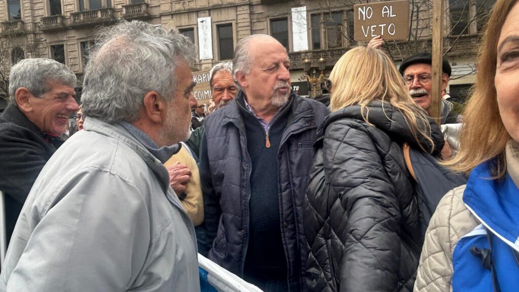 7eb19935 6ced 4834 9d68 28b55a09cb4c