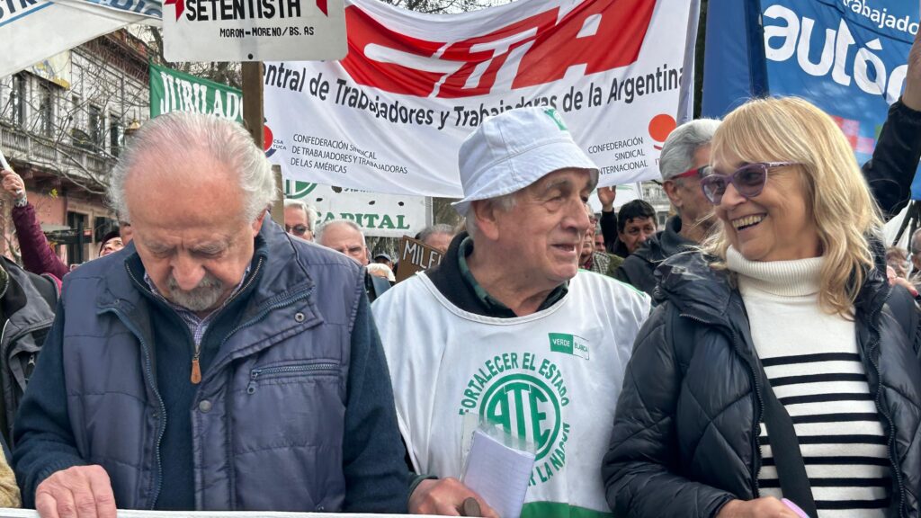 808da1e9 204b 4875 a960 a457da426dfe