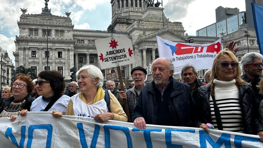 809fdb90 beea 4346 a0ea 0a20238fa21e