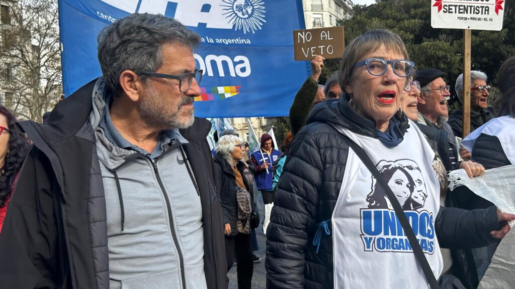 99fd1df8 84ff 4379 99ad c4e9ff600f9c