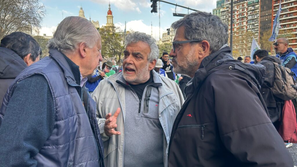 e63be305 f86a 4149 8624 b6159f9e9ffd