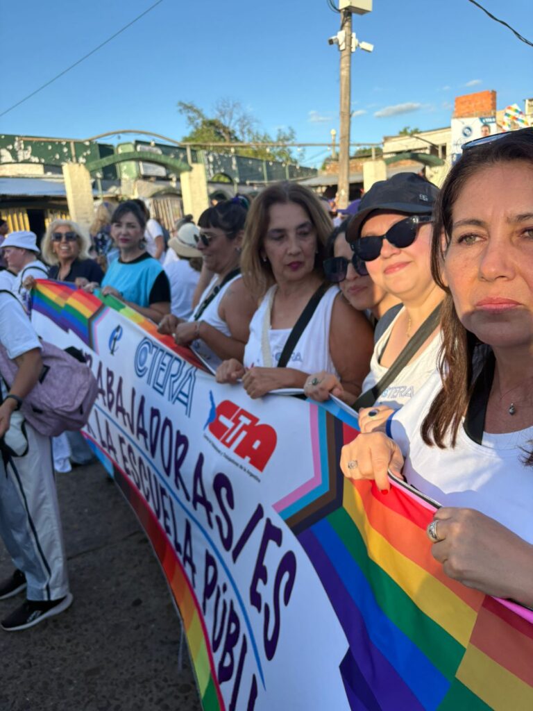 2f3fbd87 1345 4d97 a701 9a3ad253e7d1