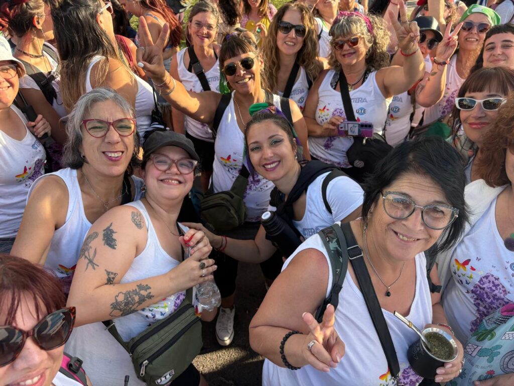 42bdbe28 d325 464d 8a4b 07e3d7c21e57