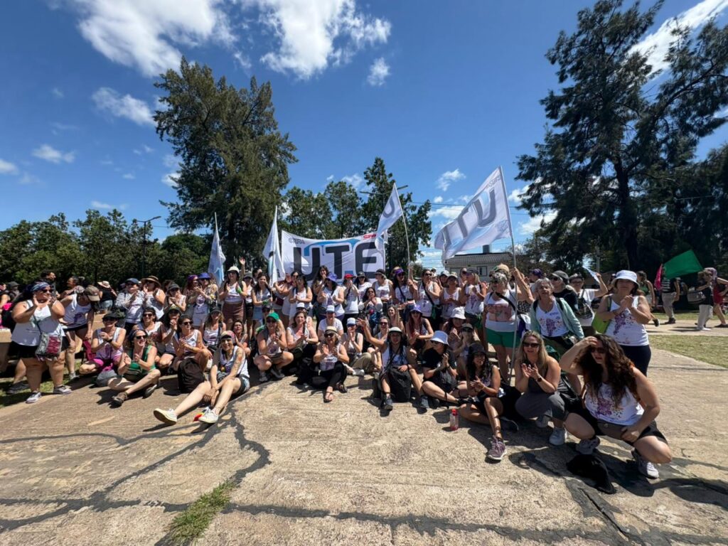 7254c235 16aa 4fc8 82c5 ea7a3581b3dc