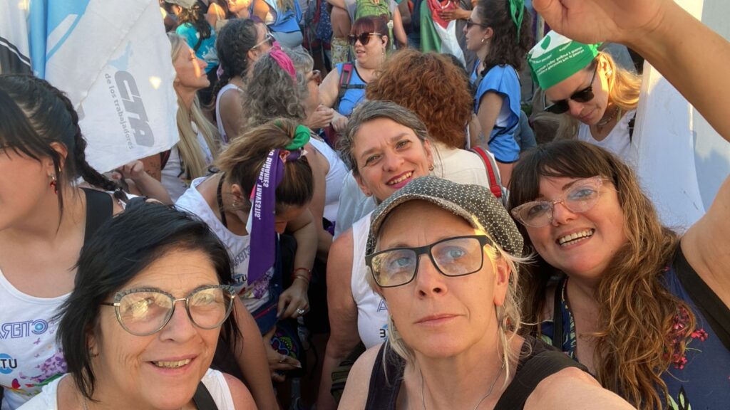 7ca844b4 16af 4c88 b264 97331e347269