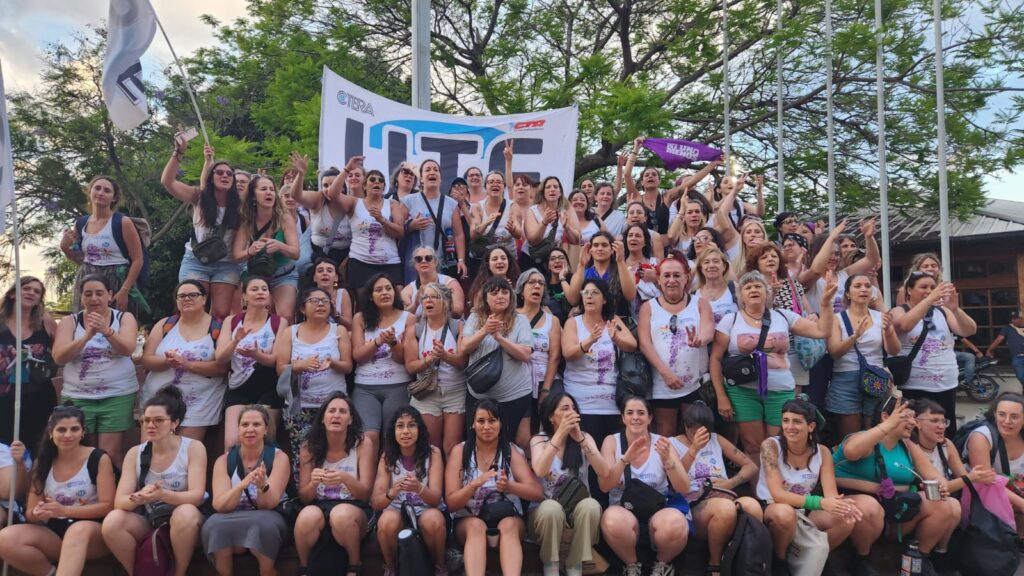 8766372c e6b6 47ee a186 b27069a33fc8