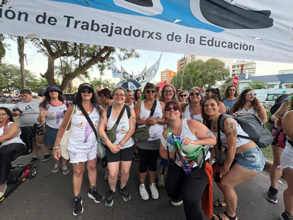 9c7ad6b7 c962 4d65 9bf2 0bbd1bbfc76f