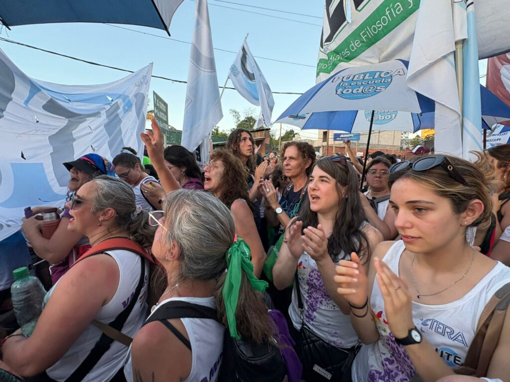 b3f4c013 28f4 40b1 bbe5 2f1e73066886