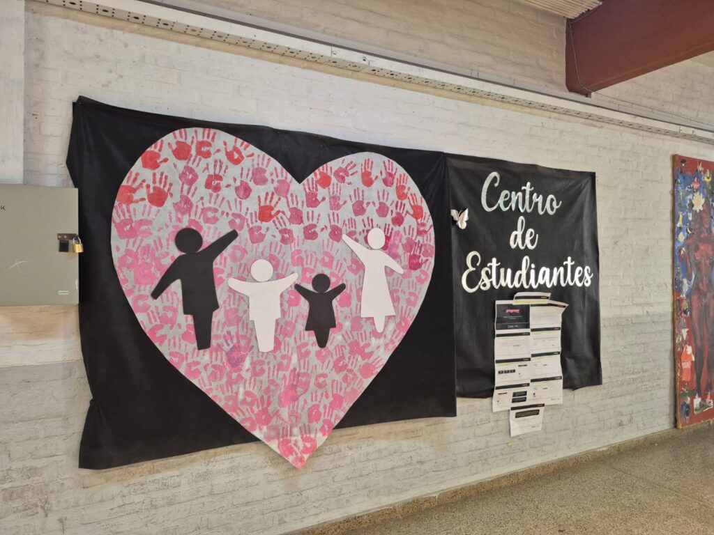 b92fa68b adeb 4431 93c7 ae5ddd6a507c