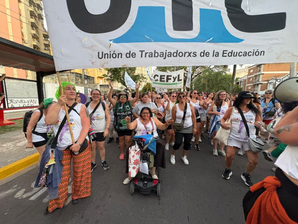 b9e49a0e 8bfd 4666 94ce 17c68add423b