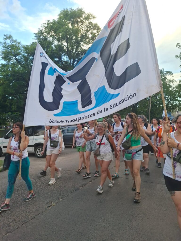 bba48621 c16d 414b 8477 6217d55e20be