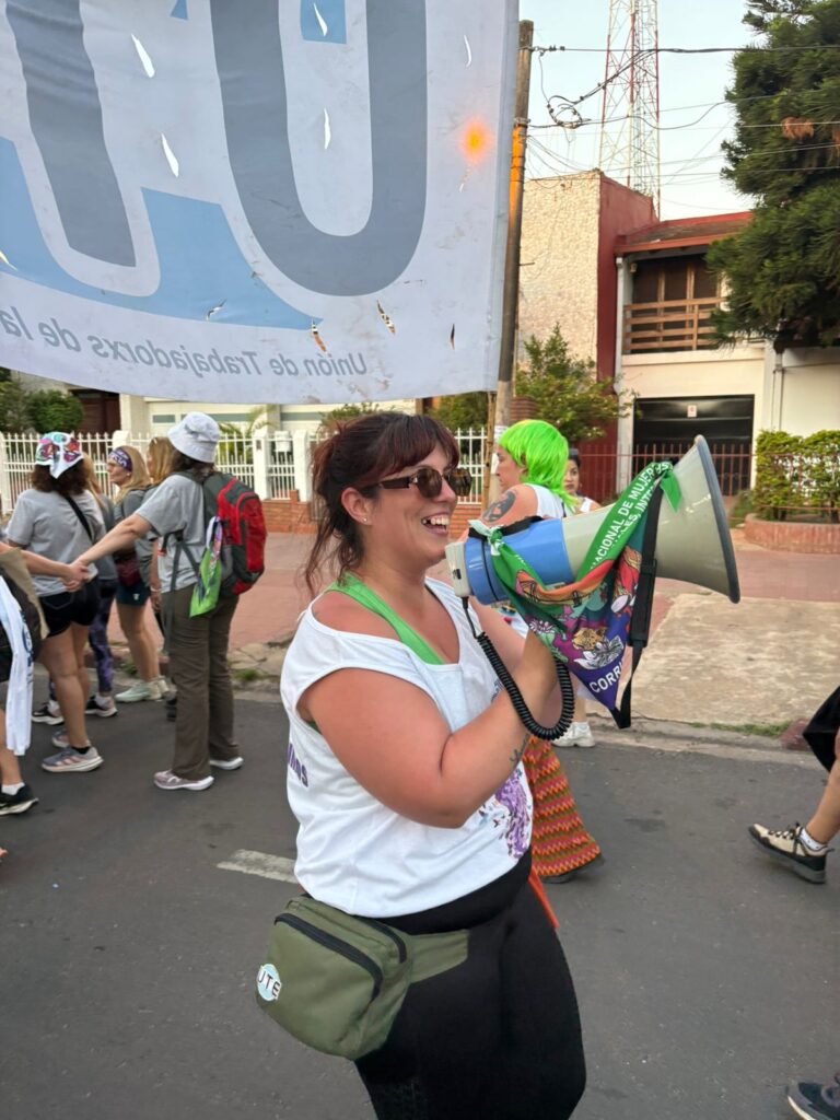 eeaef7c9 7be3 40f3 9fd3 e386bfccaac4