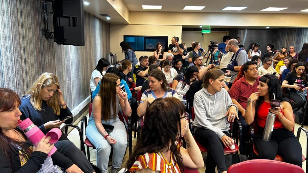 whatsapp image 2025 11 10 at 18.42.01 (1)