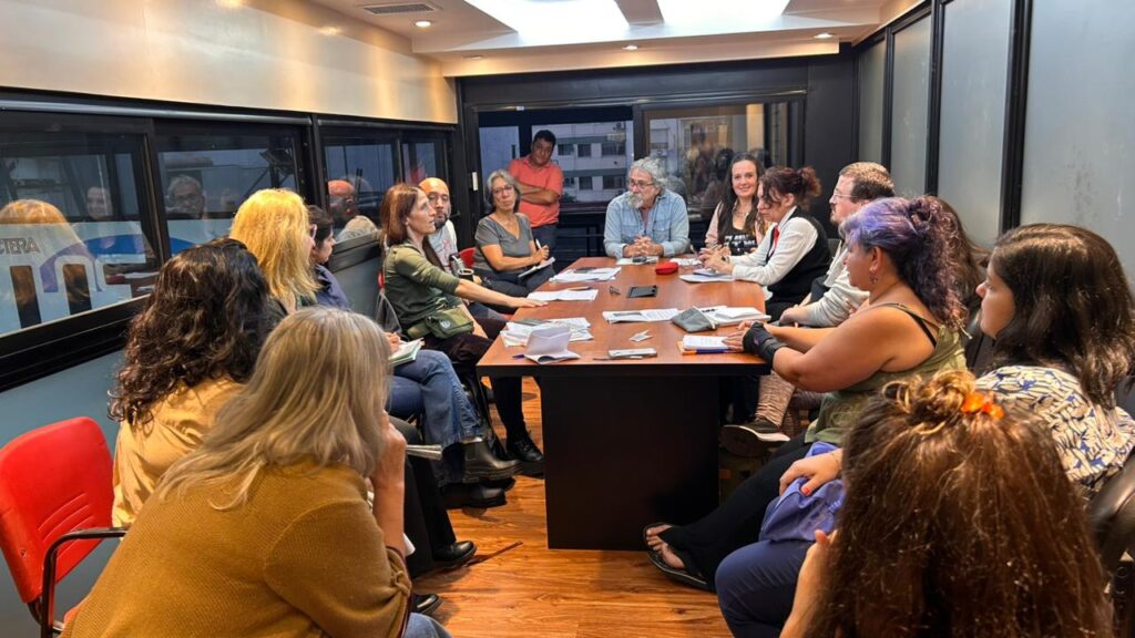 whatsapp image 2025 12 01 at 19.58.01